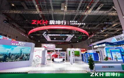 ������Я���·�����������ᣬ���мҶԻ���ר����Ļ