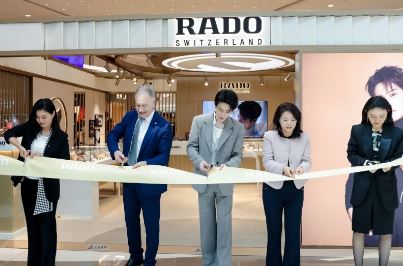 ʱ������ �������� Rado��ʿ�״����ʱ�����������Ϻ�֮�� 